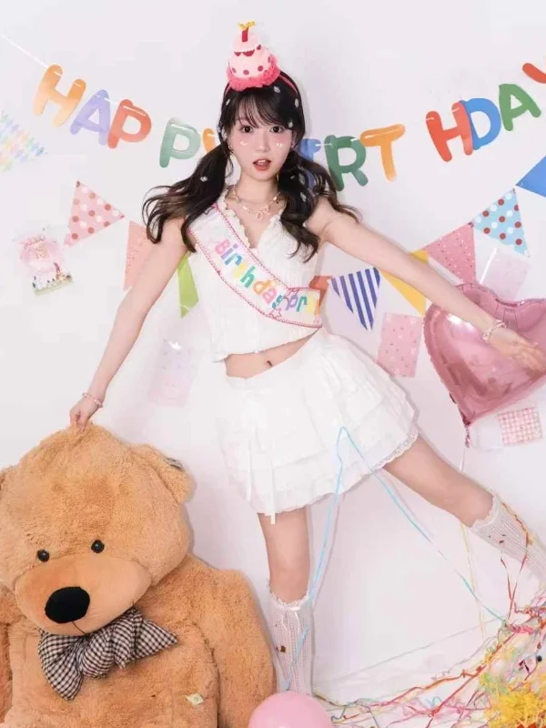 Debut / Sweet 16